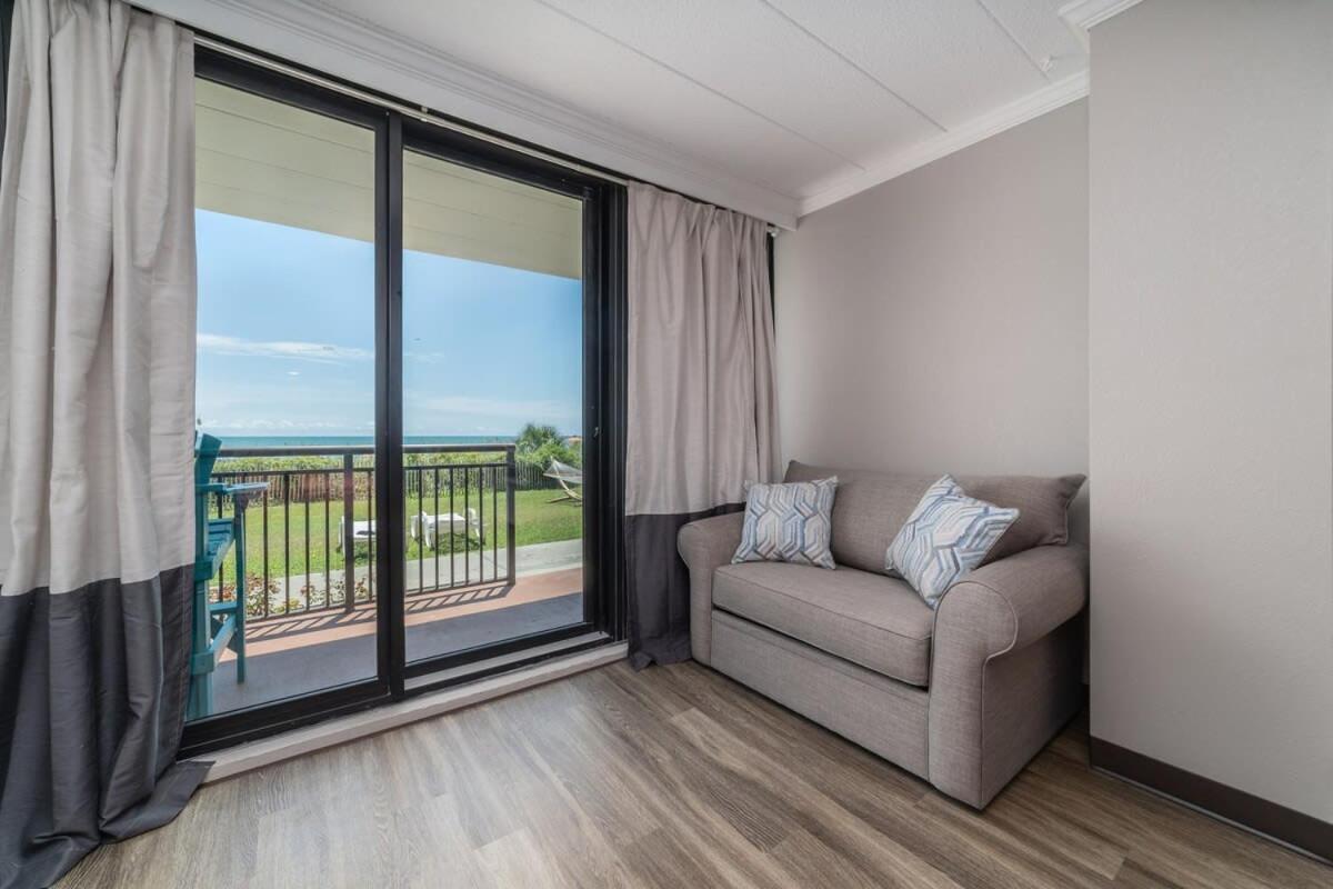 Ground Floor Ocean Front Studio - Caravelle Resort 124 미를 비치 외부 사진